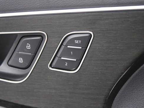 Used 2023 Audi Q7 3.0T Premium Plus image 28