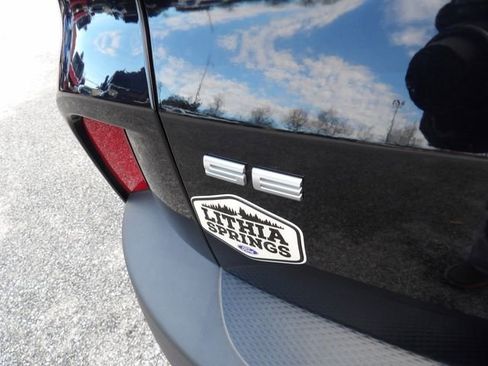 Certified 2021 Ford Escape SE w/ SE Sport Appearance Package image 12