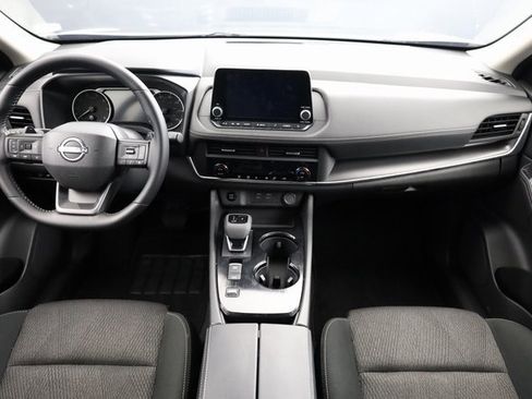 Certified 2026 Nissan Rogue SV image 14