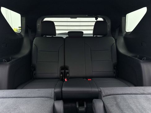 Used 2024 Chevrolet Traverse RS w/ LPO, Floor Liner Package image 12