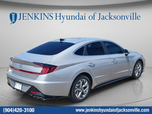 Used 2023 Hyundai Sonata SEL FWD image 4
