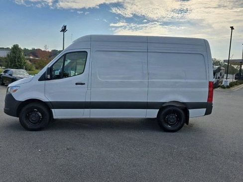 Used 2026 Mercedes-Benz Sprinter 2500 image 10