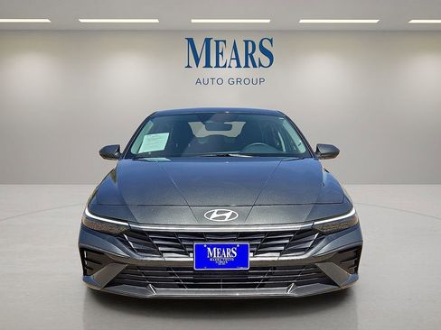 Used 2024 Hyundai Elantra SEL FWD image 8