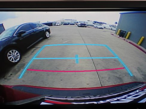 Used 2023 Toyota 4Runner SR5 Premium image 18