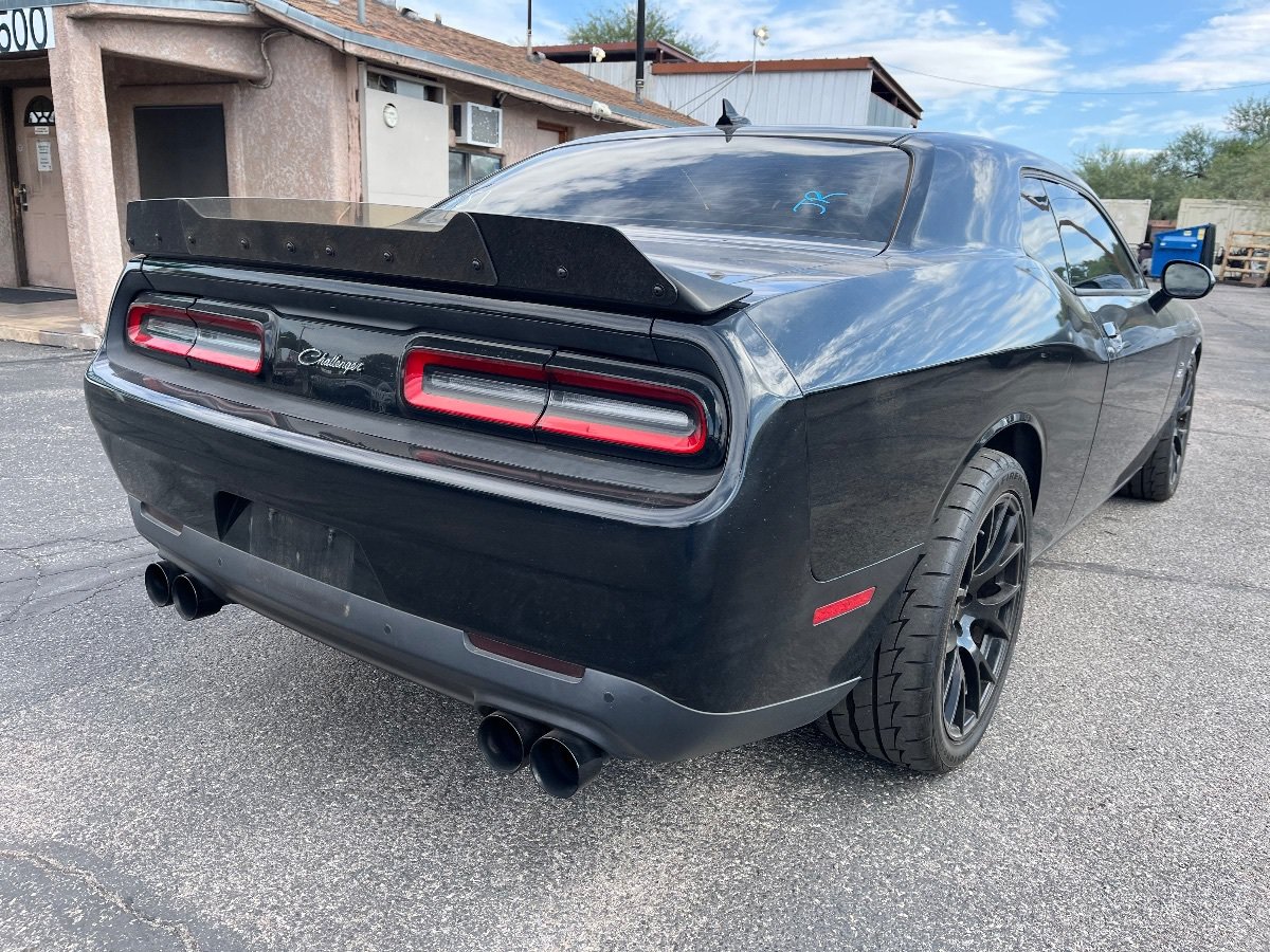 Used 2015 Dodge Challenger R/T Scat Pack w/ Leather Interior Group RWD image 3