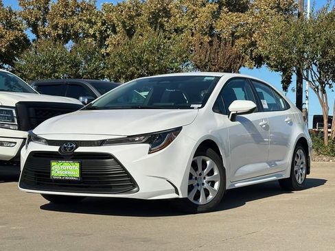 New 2026 Toyota Corolla LE FWD image 1