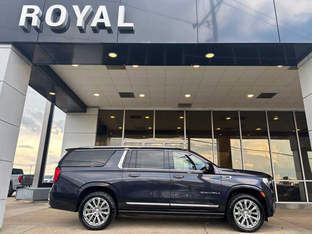 Certified 2024 GMC Yukon XL Denali w/ Max Trailering Package AWD/4WD image 1