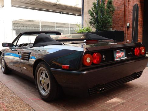 Used 1989 Ferrari Mondial T Cabriolet RWD image 64