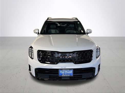 Used 2025 Kia Telluride AWD image 3