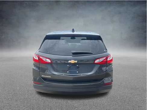 Used 2021 Chevrolet Equinox LS FWD image 8