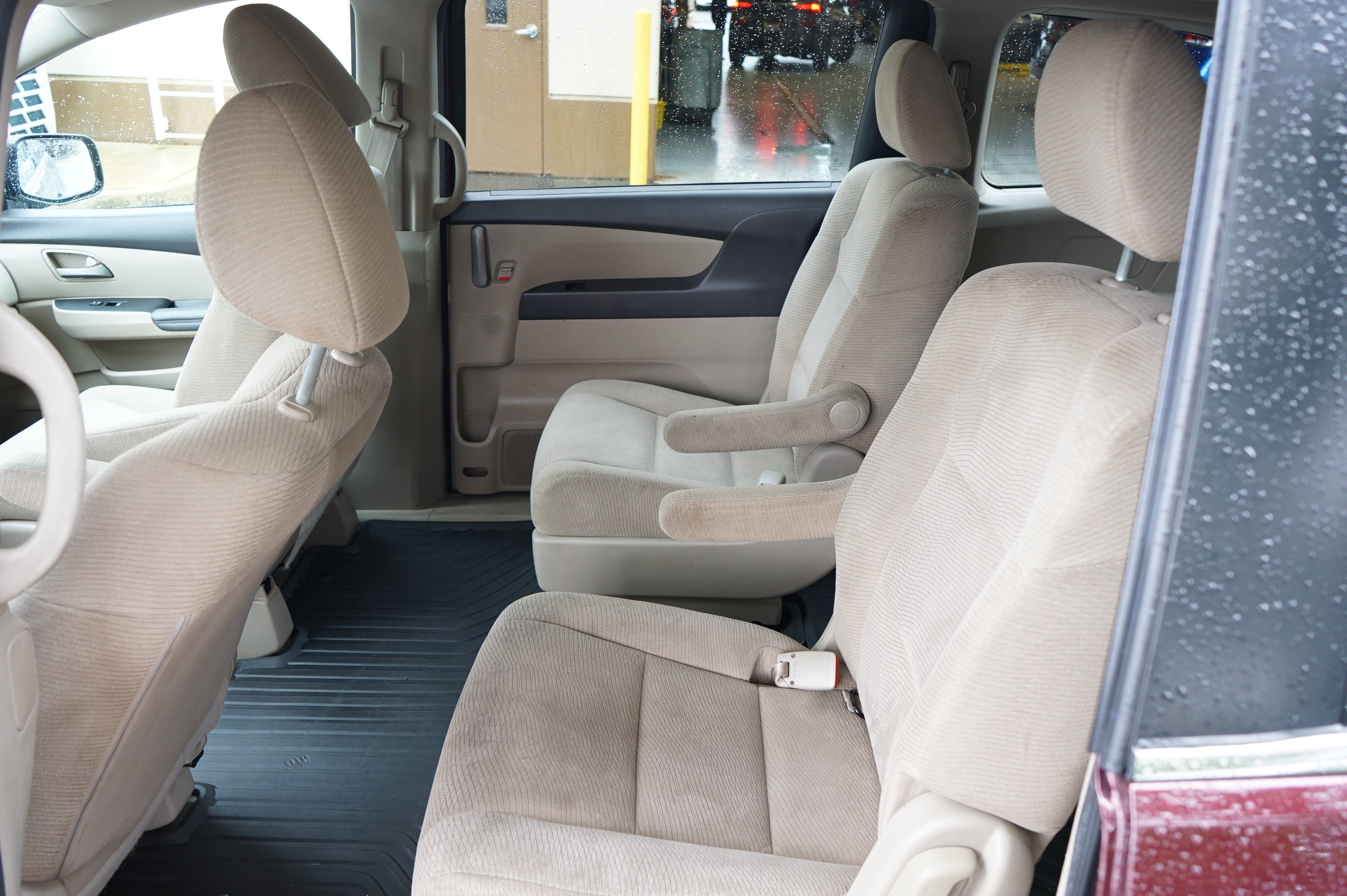 Used 2012 Honda Odyssey LX image 14
