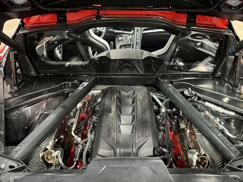 Used 2021 Chevrolet Corvette Stingray Coupe w/ Z51 Performance Package image 40