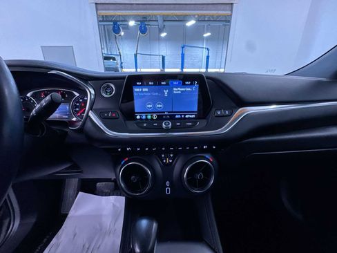 Used 2020 Chevrolet Blazer LT FWD image 15