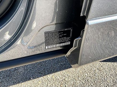 New 2026 Volkswagen Tiguan SE R-Line image 29