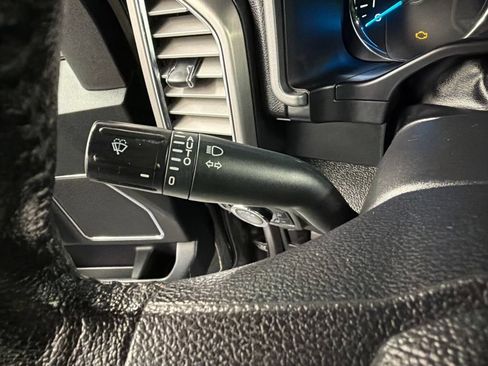 Used 2016 Ford F150 Platinum w/ Equipment Group 701A Luxury AWD/4WD image 21