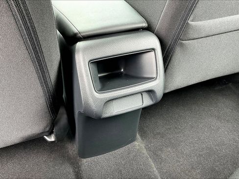 Used 2023 Honda HR-V LX image 12
