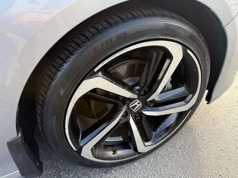 Used 2020 Honda Accord Sport image 12
