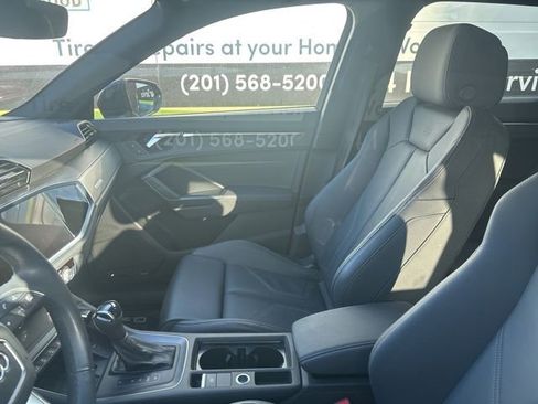 Used 2023 Audi Q3 2.0T Premium Plus w/ Premium Plus Package AWD/4WD image 4