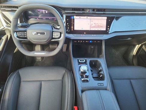 New 2025 Jeep Wagoneer S Limited AWD/4WD image 19