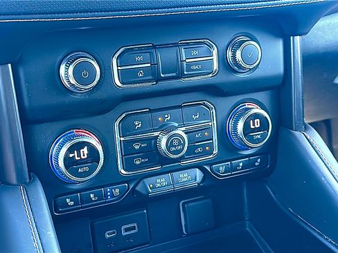 Used 2022 GMC Yukon AT4 w/ Max Trailering Package image 34