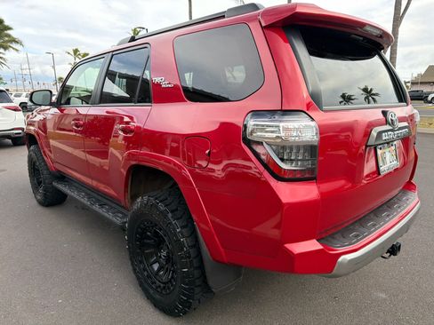 Used 2024 Toyota 4Runner TRD Off-Road AWD/4WD image 5