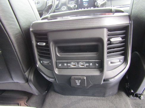 Used 2023 RAM 1500 Limited AWD/4WD image 25
