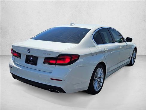 Used 2021 BMW 530i w/ Convenience Package RWD image 10