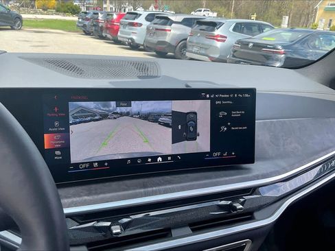 Used 2025 BMW X5 xDrive40i w/ M Sport Package AWD/4WD image 28