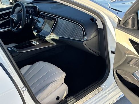 New 2026 Mercedes-Benz E 350 4MATIC Sedan image 24