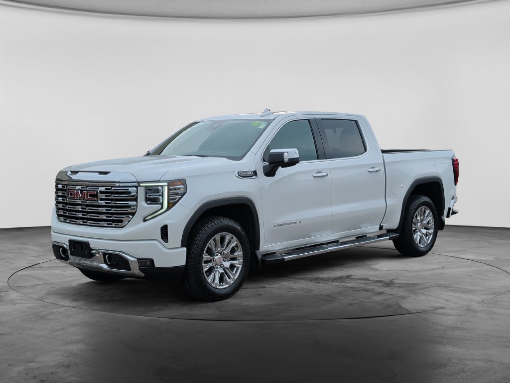 Used 2023 GMC Sierra 1500 Denali w/ Technology Package AWD/4WD image 3