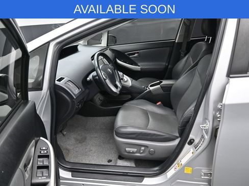 Used 2015 Toyota Prius Four w/ Deluxe Solar Roof Package FWD image 9