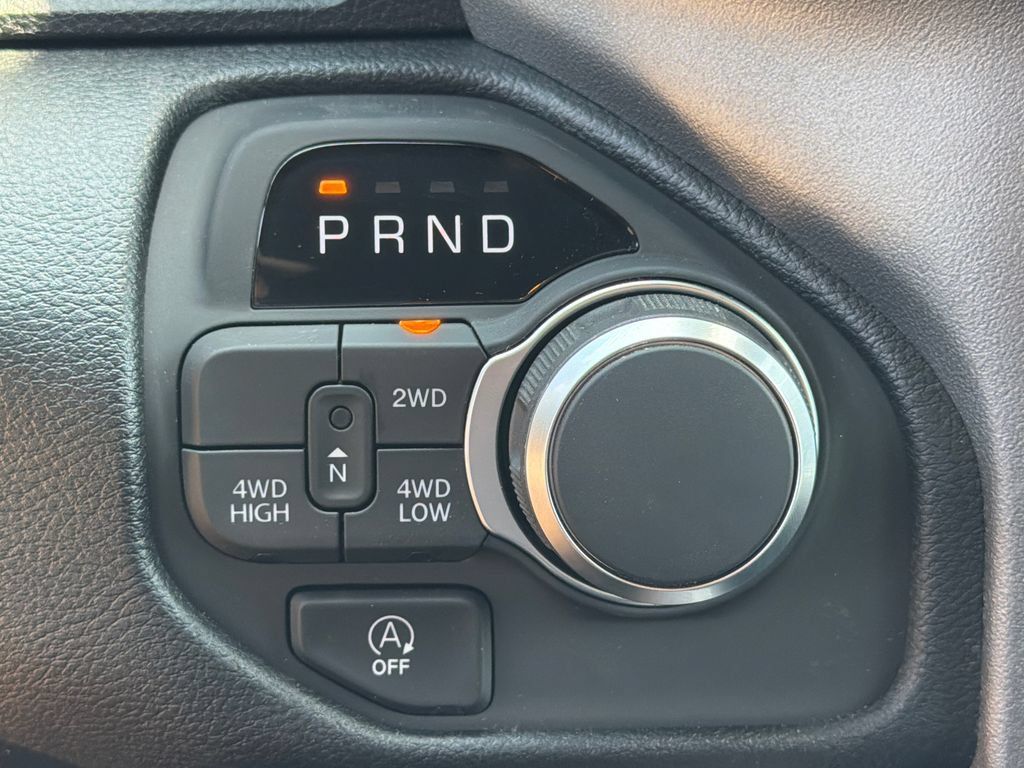 New 2026 RAM 1500 Express AWD/4WD image 24