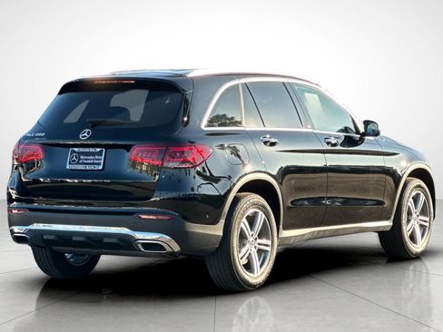 Certified 2022 Mercedes-Benz GLC 300 image 3