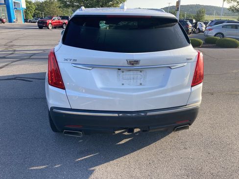 Used 2017 Cadillac XT5 Luxury w/ Driver Awareness Package FWD image 6