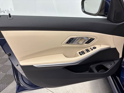 Used 2019 BMW 330i Sedan w/ Driving Assistance Package RWD image 26