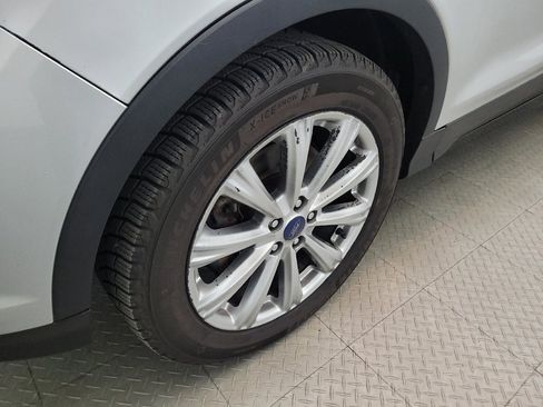 Used 2017 Ford Escape Titanium AWD/4WD image 31