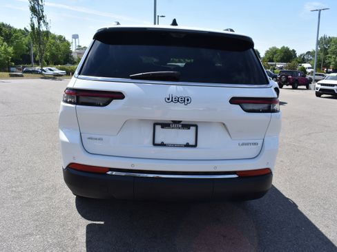 Used 2025 Jeep Grand Cherokee L Limited w/ Luxury Tech Group II image 8