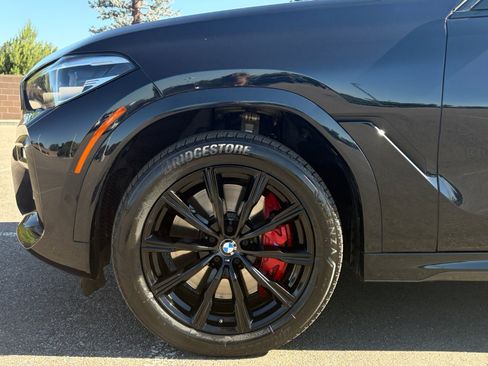 Used 2021 BMW X6 M50i w/ Dynamic Handling Package AWD/4WD image 10