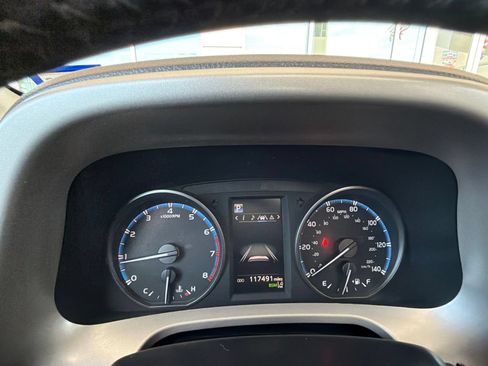 Used 2017 Toyota RAV4 XLE FWD image 28