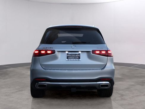 Used 2025 Mercedes-Benz GLS 450 4MATIC image 6