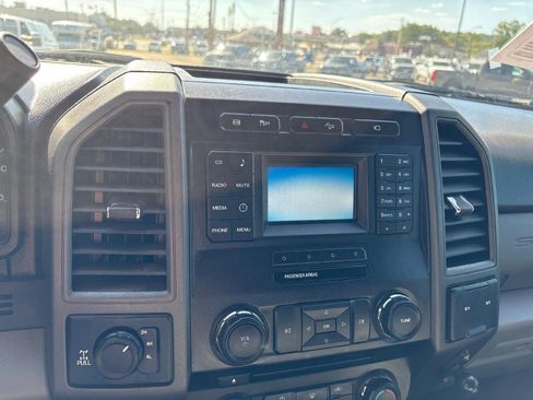 Used 2017 Ford F350 XL w/ Power Equipment Group AWD/4WD image 15