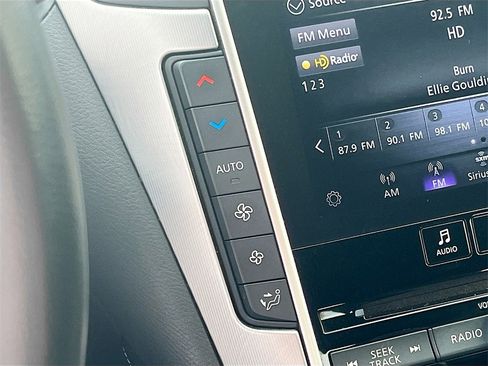 Used 2021 INFINITI Q60 3.0t Luxe w/ Essential Package image 16