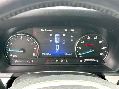 Used 2022 Ford Explorer XLT image 19