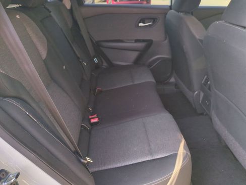 Used 2023 Nissan Rogue SV image 25