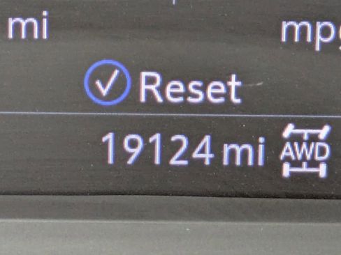 Used 2024 Cadillac XT6 Premium Luxury w/ LPO, Floor Liner Package image 38