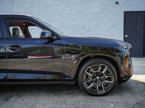 Used 2023 BMW XM image 16