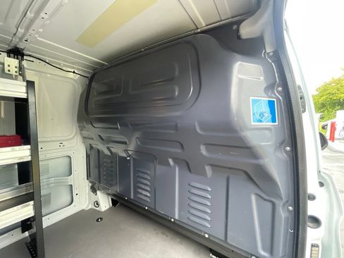 Used 2023 Mercedes-Benz Metris image 15