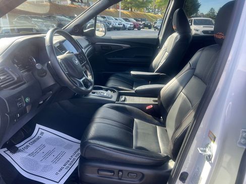 Used 2022 Honda Pilot TrailSport image 9