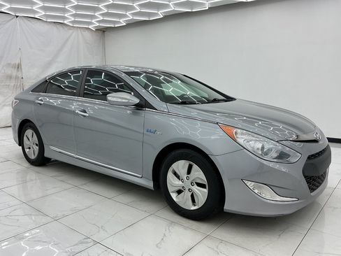 Used 2015 Hyundai Sonata Hybrid FWD image 7