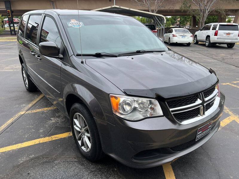 Used 2017 Dodge Grand Caravan SE FWD image 10